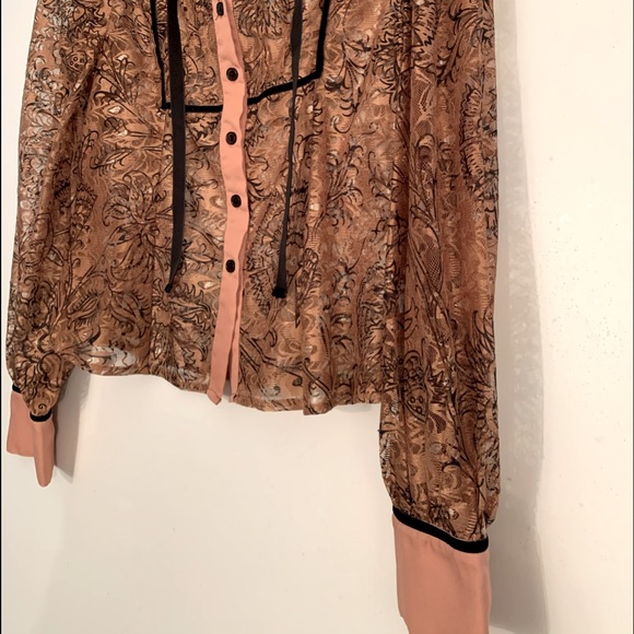 Honey Punch Lace Top - Picture 2 of 4